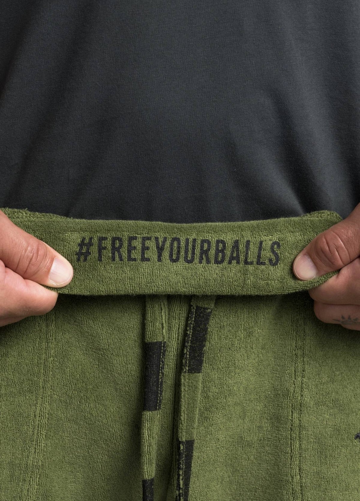 RIFFLE GREEN TOWEL PANTS