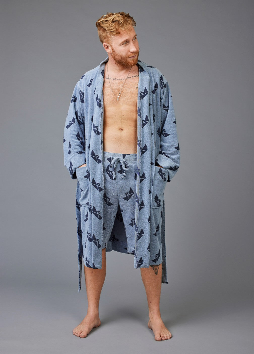 THE CAPTAIN ROBE