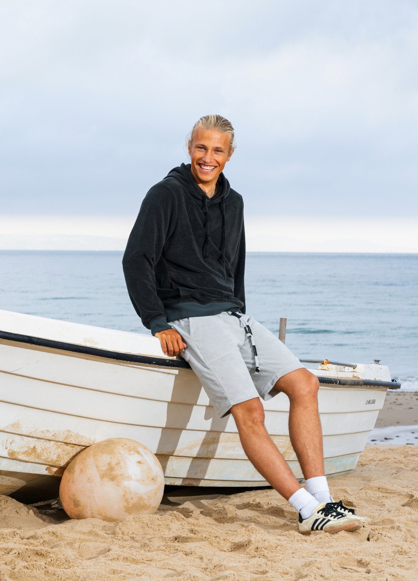 UNEXPLORED TOWEL HOODIE